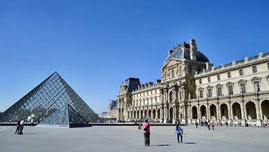 Visite guidÃ©e du MusÃ©e du Louvre (en minibus)