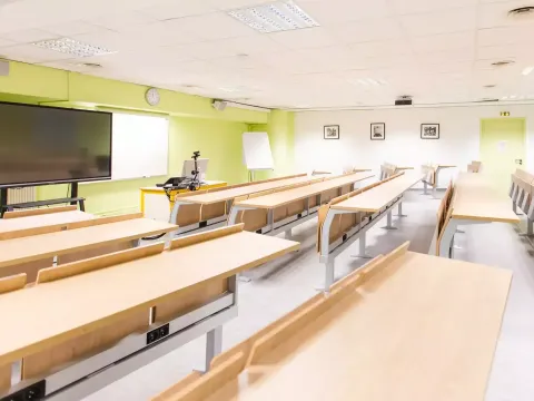 距离巴黎仅1小时车程
